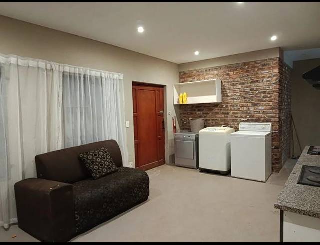 1 BEDROOM PROPERTY TO RENT IN JAN HOFMEYER